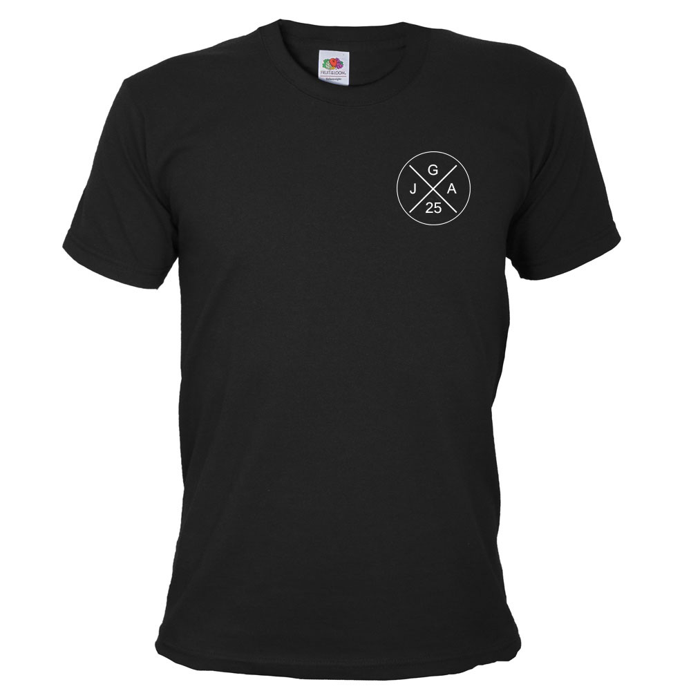 Dezentes Herren-JGA-Shirt mit Brustlogo - Jahreszahl 2025 - Schwarz